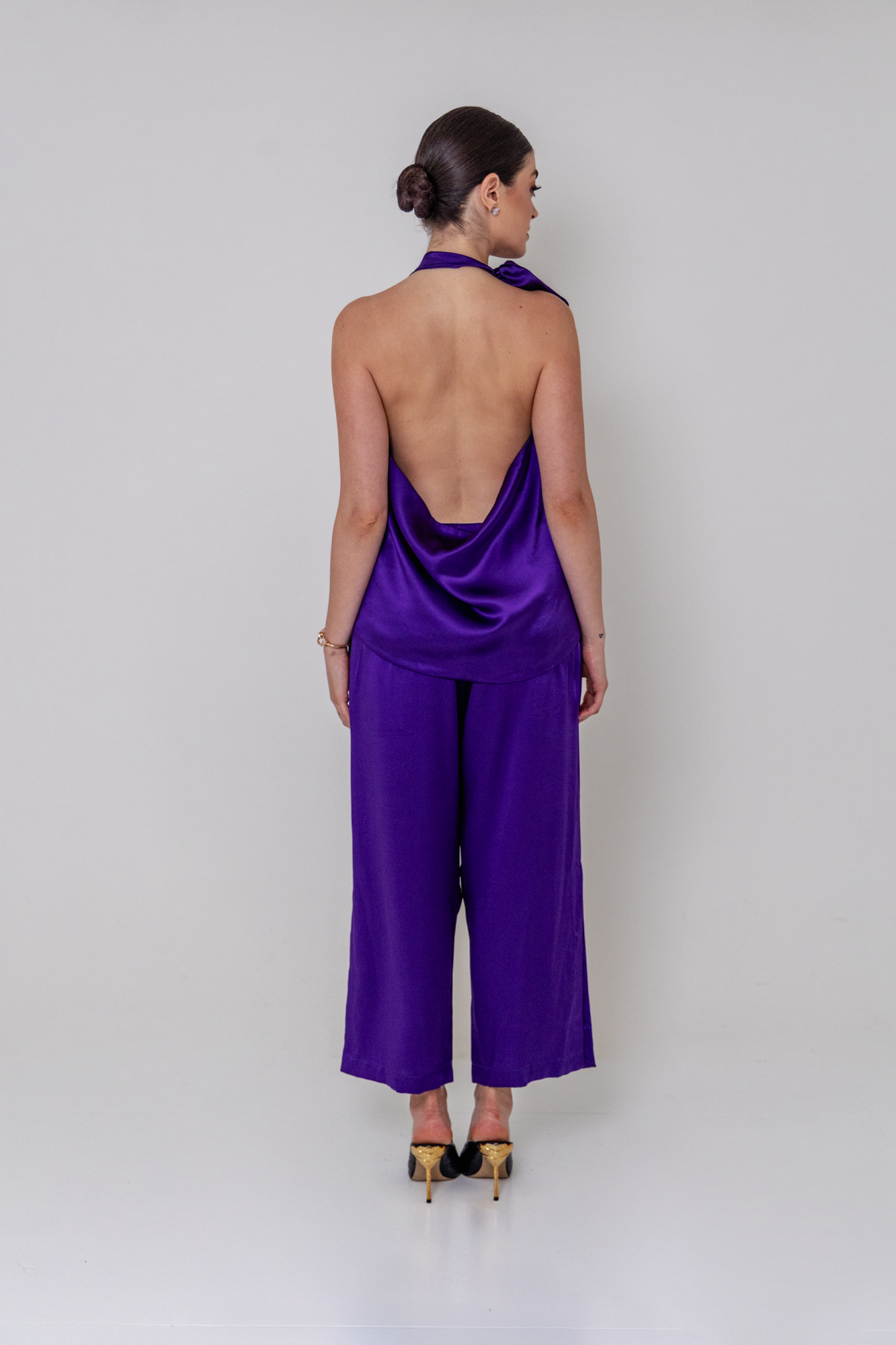 Blusa Decote V Sofia Dupla em Seda